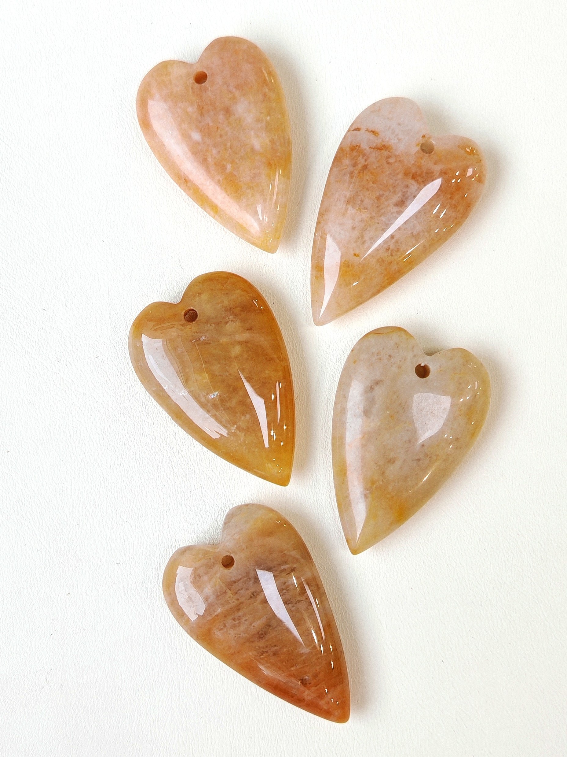 72239-ож Кулон "Вытянутое сердце" из желтого опала 40*25мм