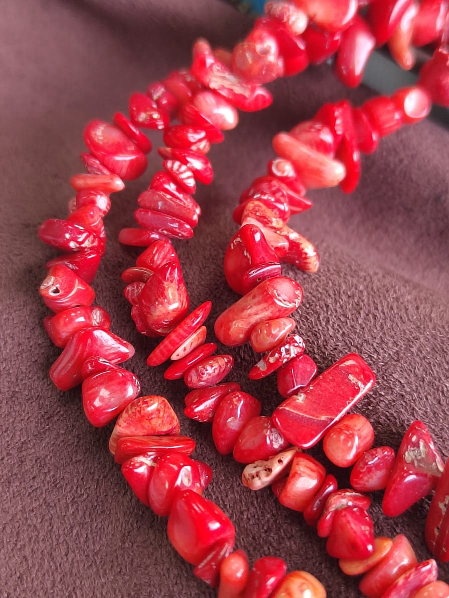 612-кор Коралл натур. крошка 6-12мм, нить 40см