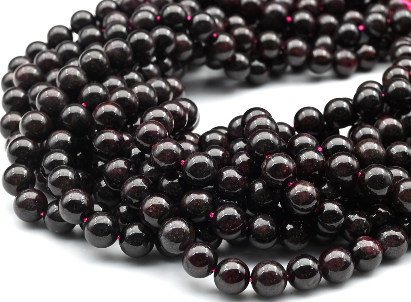 10040-8 Гранат шар гладкий 8мм, 19см