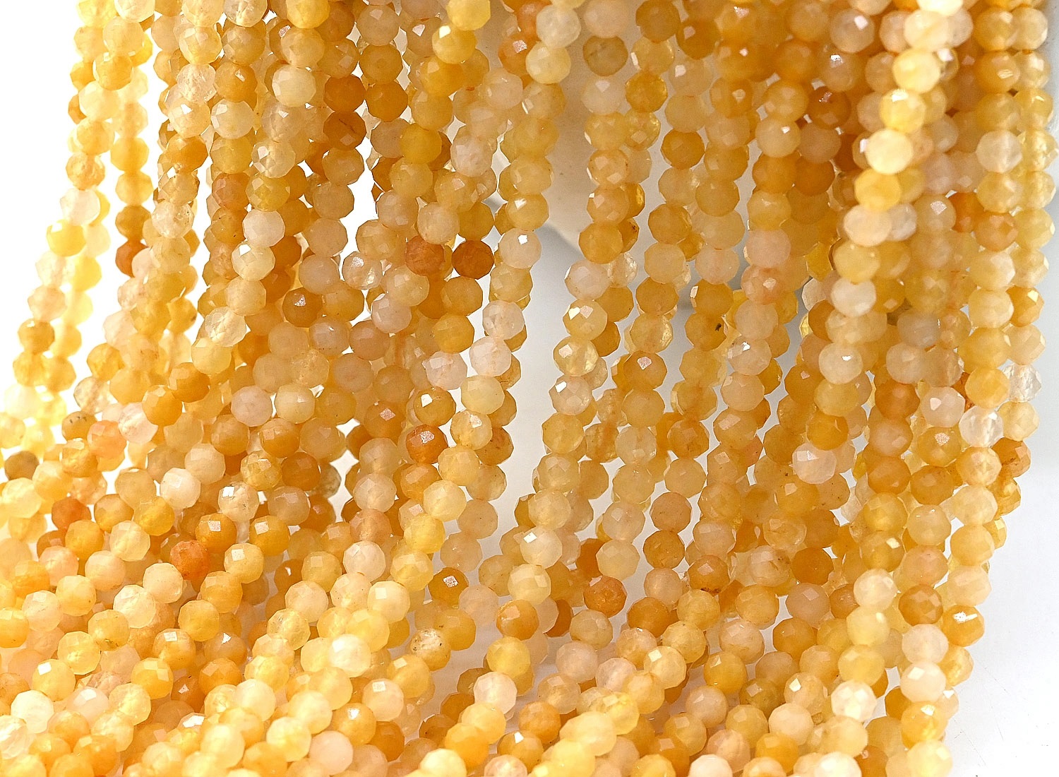 25124-3 Цитрин нат. шар огранка 3мм, нить 39см