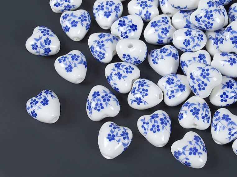 7411-гж Керамическая бусина "Сердце" 12мм, гжель
