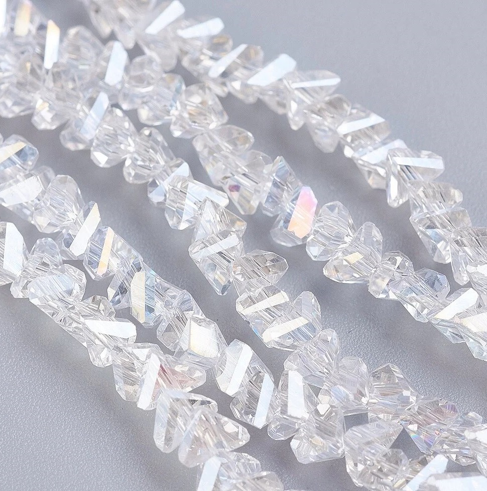 хтр8-AB Стекло граненое треугольник 8*5мм, прозрачный AB, нить 44см