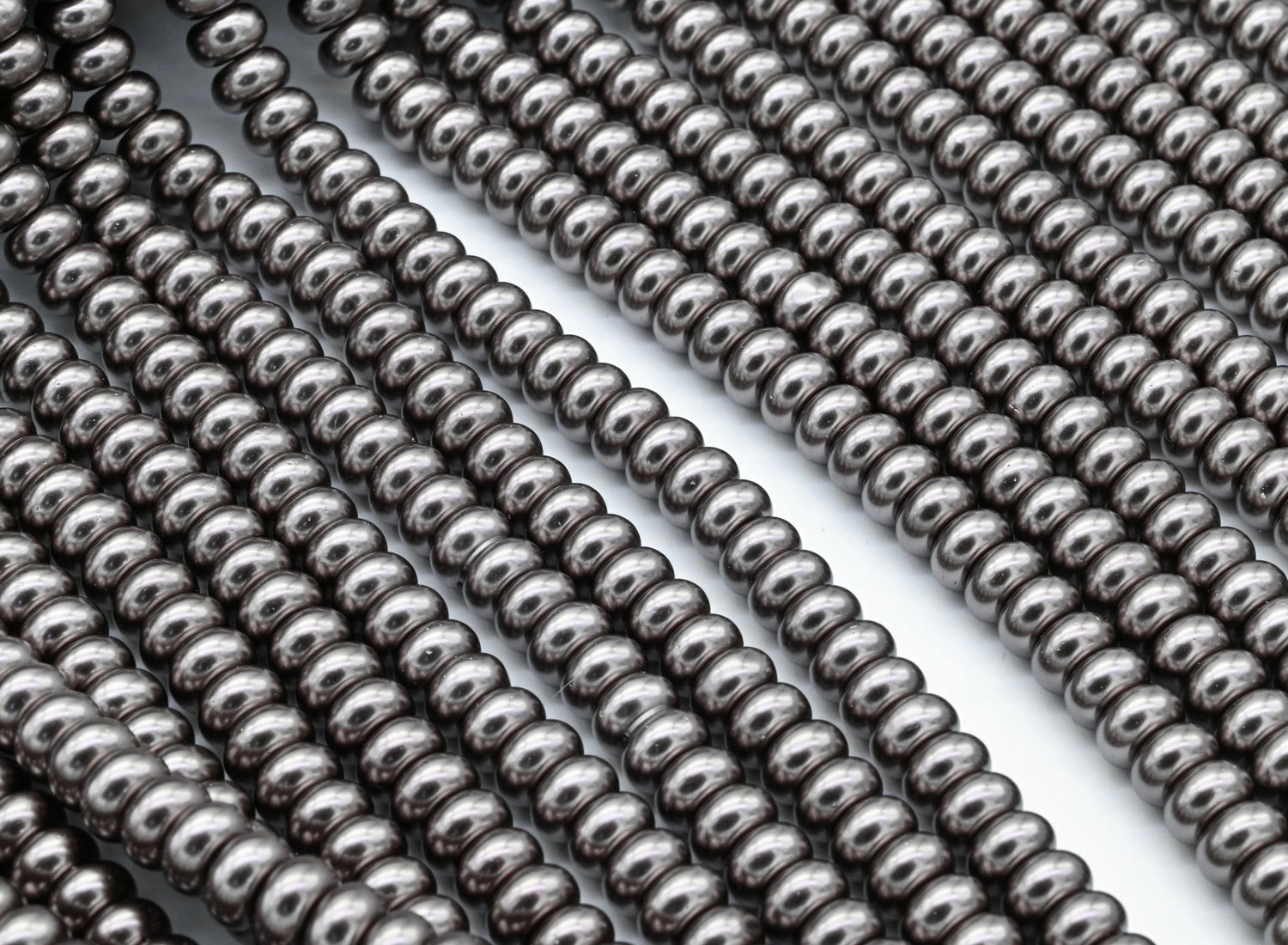 мк85-ш "Майорка" кукуруза 8*5мм, шоколад, нить 40см