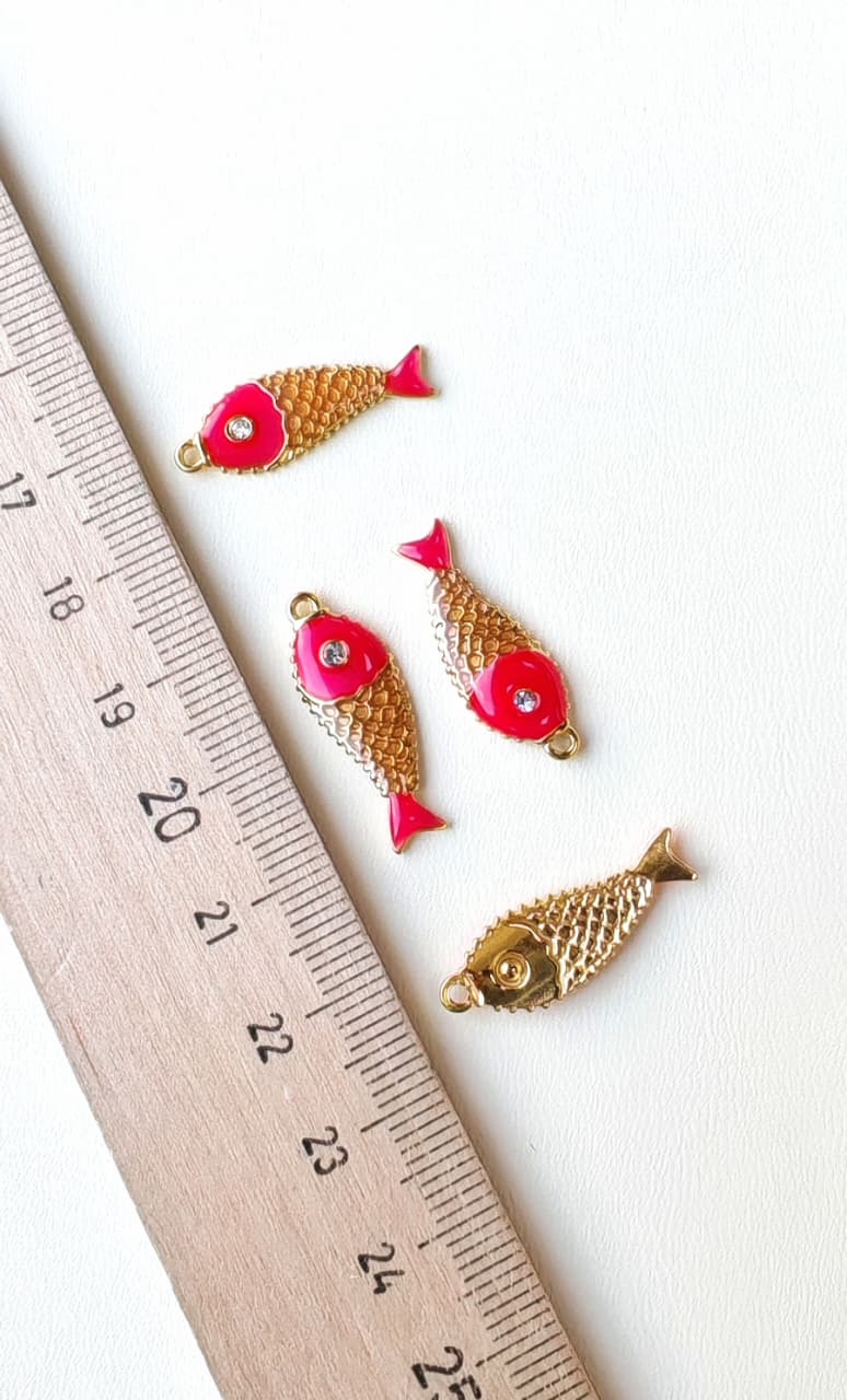 641-к Подвеска "Рыба цветная" 24*9мм, сталь с позолотой, эмаль красная